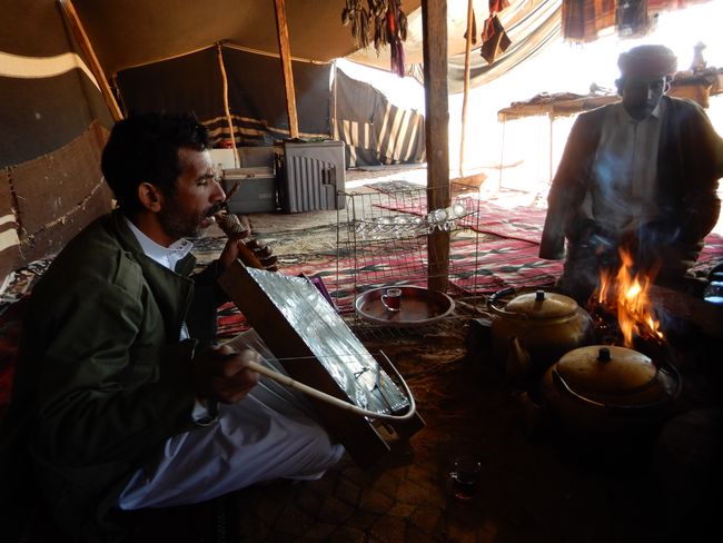 Musical performance in the Bedouin camp