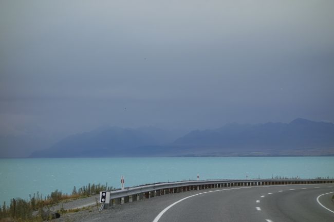 Lake Pukaki - Scenery along State Highway 8