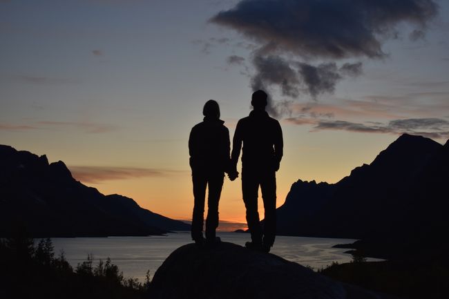 Den Sonnenuntergang bei Tromso genießen..es gibt natürlich noch viel mehr Bilder.