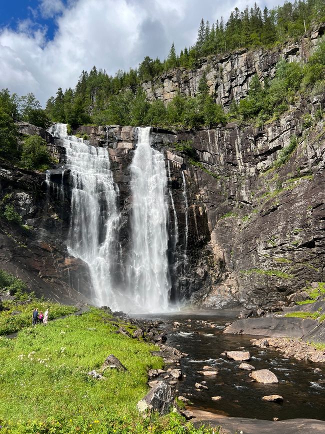 Beautiful waterfalls in Norway 😍💦