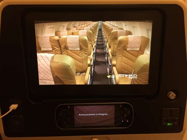 Luxus Board Computer beim Flug nach Sydney