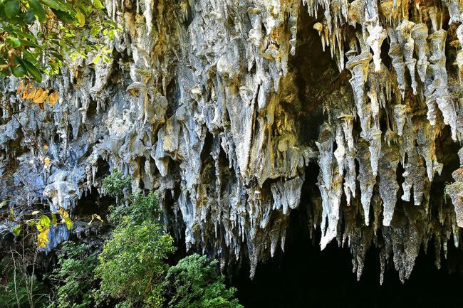 Rawihiti Caves