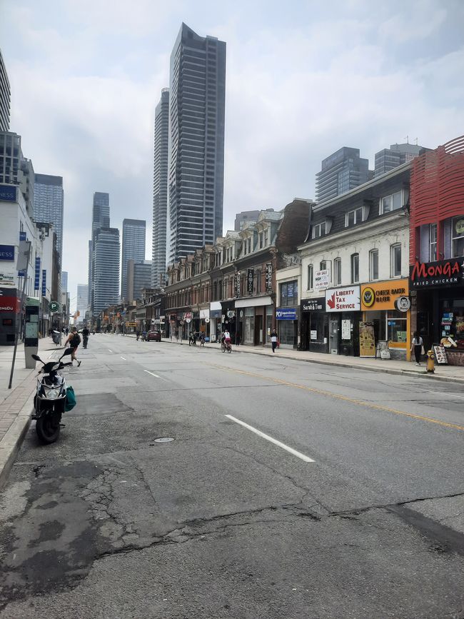 Торонто: місто, Непал у Торонто та непальські погляди на Південно-Східну Європу