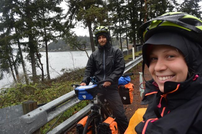 Cycling itself isn't so bad in the rain, but taking breaks! That's when you really get cold! 