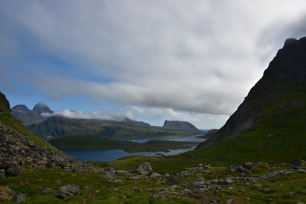 Blick auf den Fjord auf der anderen Seite.