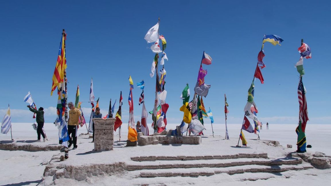 15/03/2023 gu 16/03/2023 - Uyuni & Uyuni Salt Lake / Bolivia