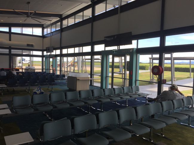 Die drei Gates vom Flughafen Proserpine