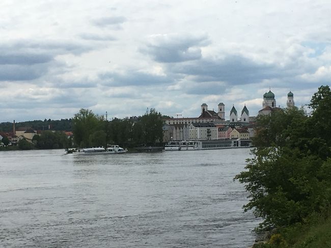 Passau behind