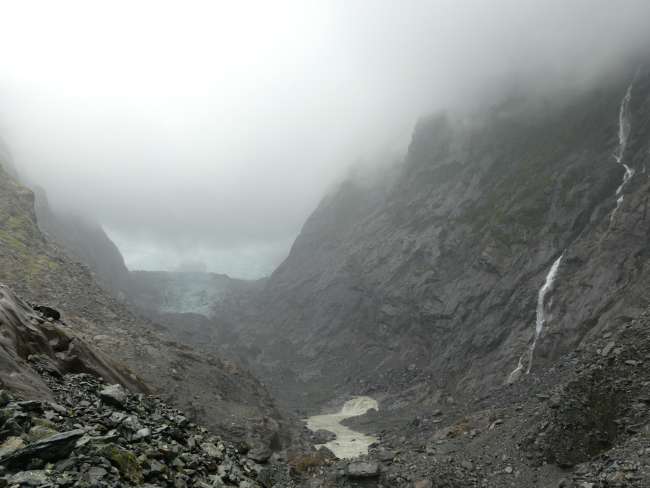 Arriving at the end of the trail - view of the glacier