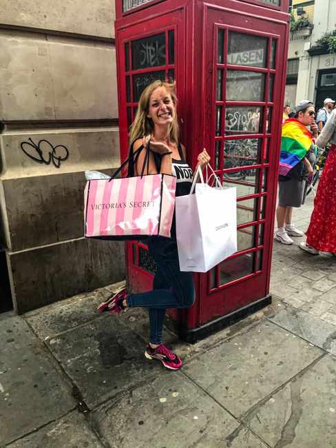 Tag 96 - Shopping day in London including Gay Parade 😅