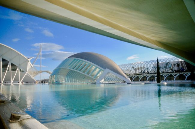 Between History and Modernity - Valencia January 17th
