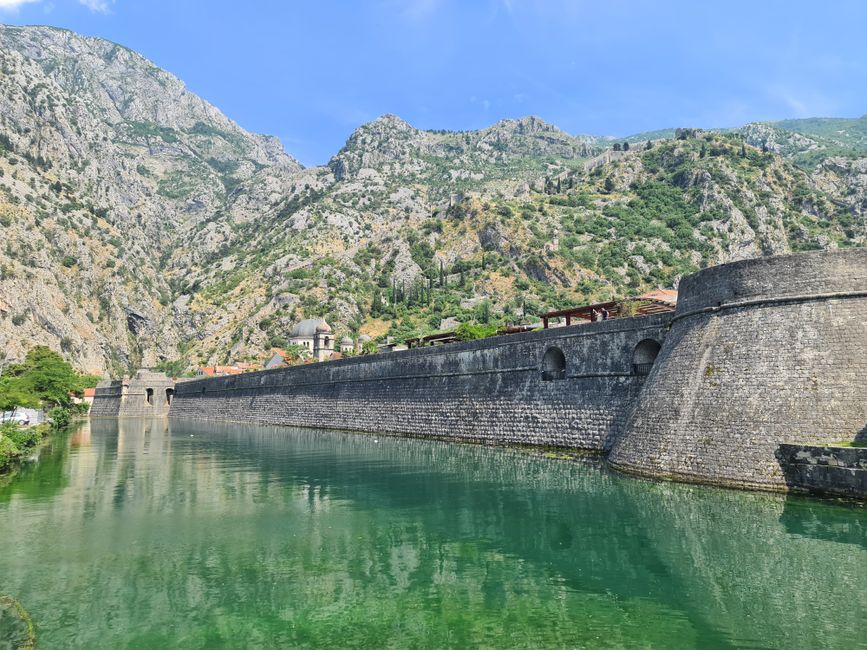 Die Stadtmauer von Kotor