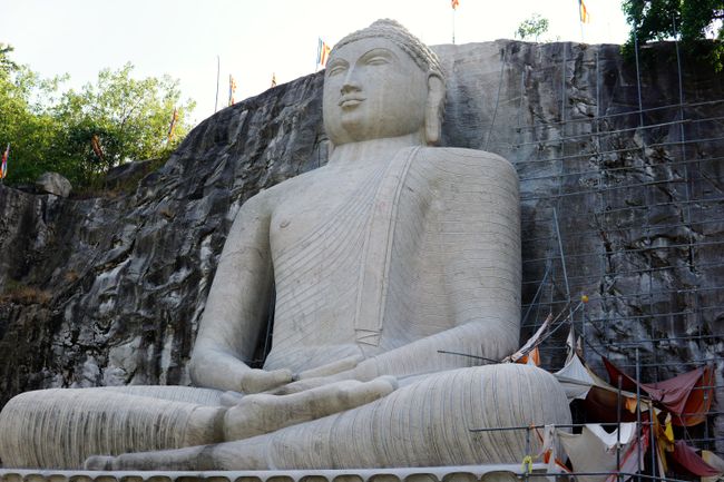 Weltgrößte Buddhastatue aus Stein