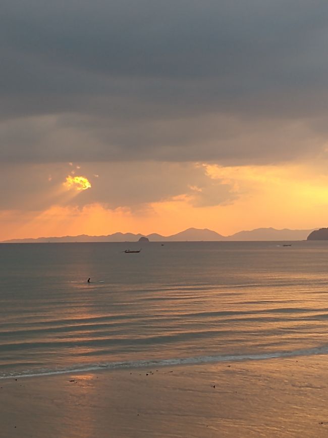 Ao Nang Sunset and kayaking in Ao Tha Len