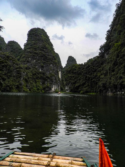 Tag 199 - River trip 'Trang An' and further south @ Hoang Thanh