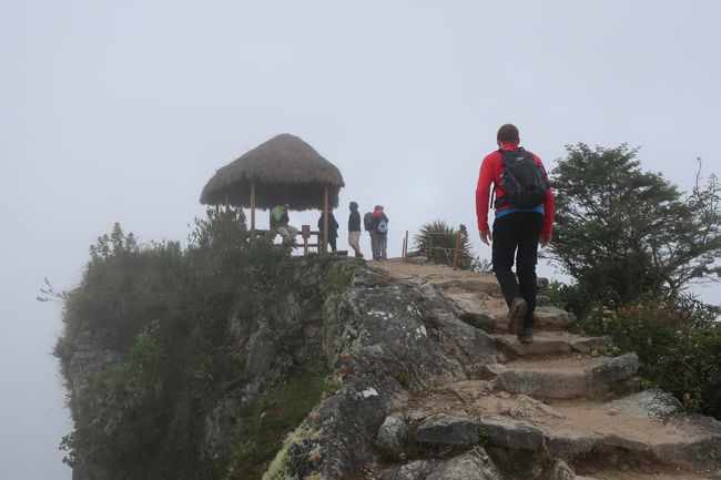 On Inca Paths to Machu Picchu