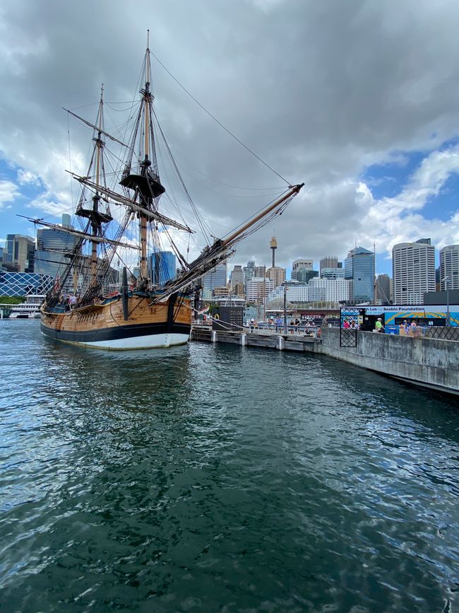 Pyrmont Bay with view of the HMB Endeavour