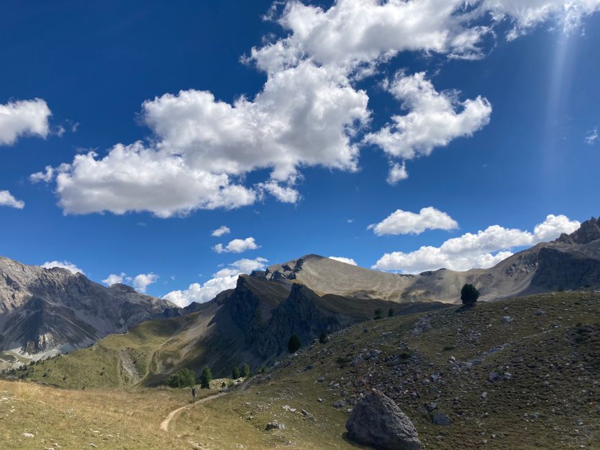 View up to Col Girardin (right half of the image)