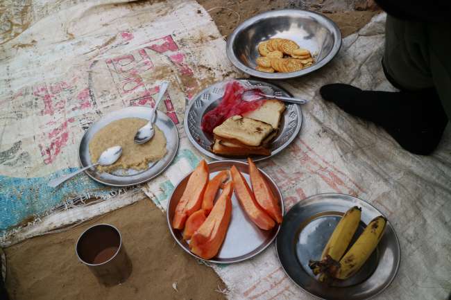 Breakfast at the desert camp
