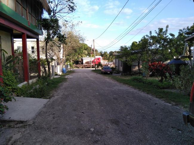 Belize: Orange Walk Town / Lamanai