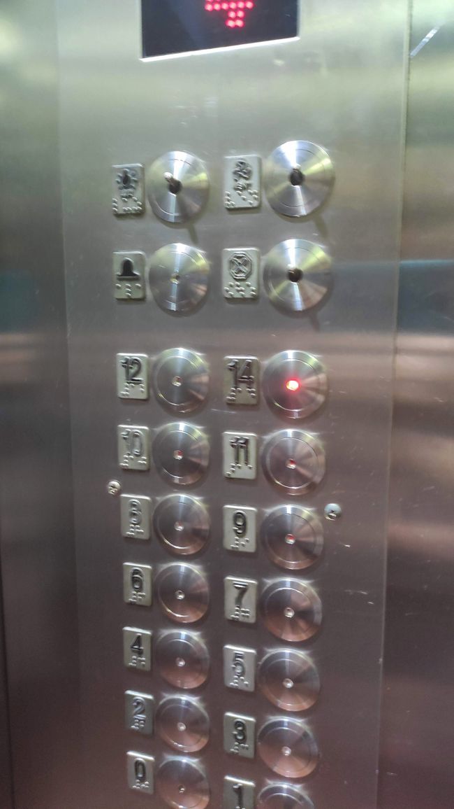 Aufzug ohne 13. Stockwerk