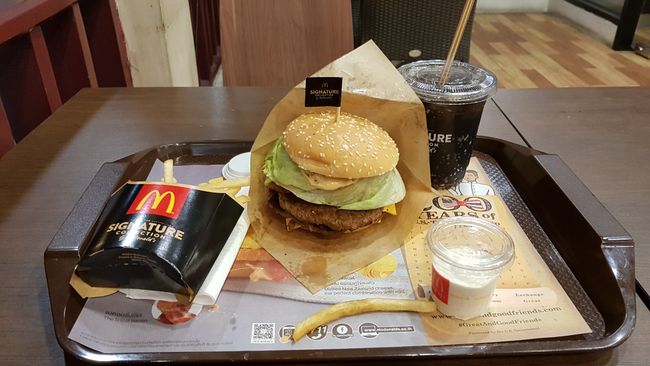 the burgers in Thailand are awesome