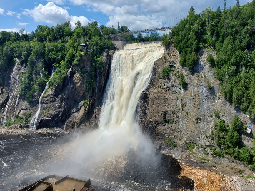 Montmorency Falls bei Quebec