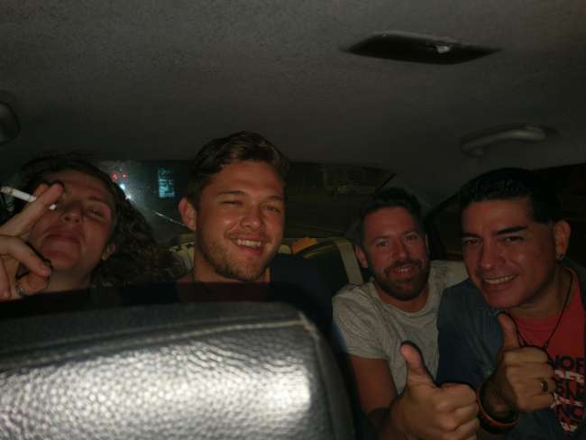 Mit 7 Mann mitten in der Nacht quer durch Lima