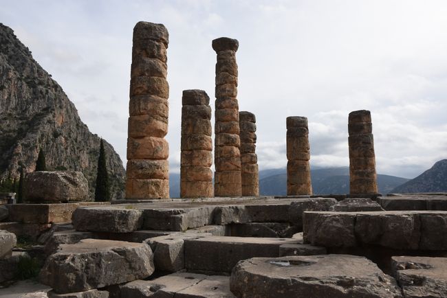 Die Überreste des berühmten Apollon-Tempels