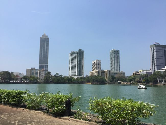Diwrnod 26+27: Colombo, Sri Lanka - Mynd tua'r de, mynd ar drywydd yr haul...