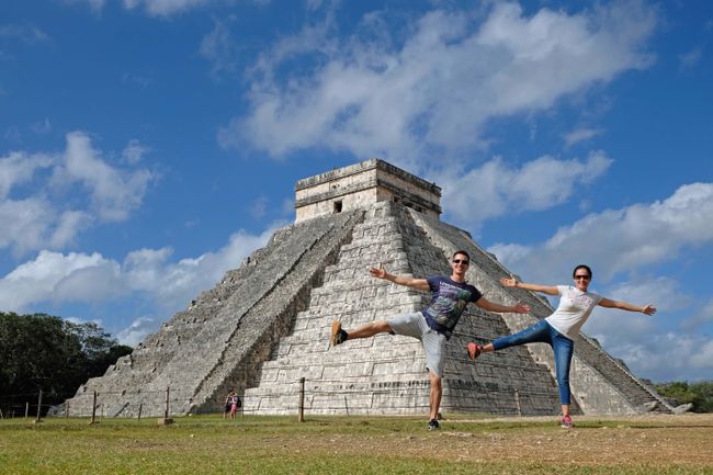 Not far from the dream beaches on the Gulf of Mexico are also the famous Mayan ruins of Chichen Itza.