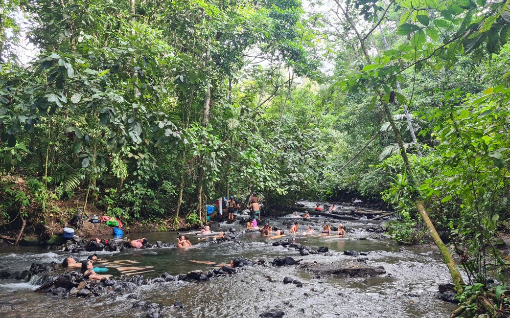 At the hot springs around the volcano, you can also enjoy a free bath in the warm river or in the crowd.
