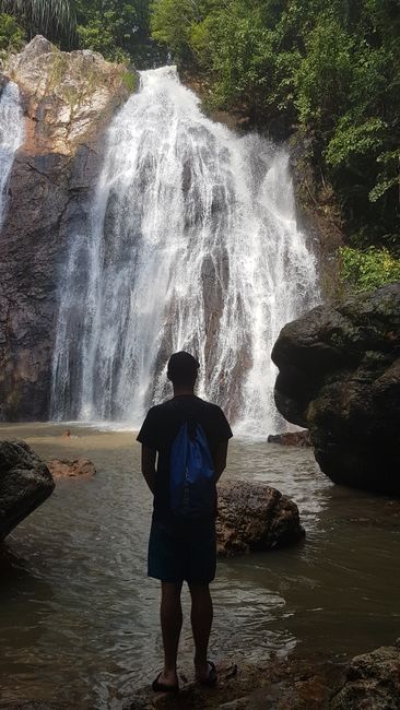 Na Muang Waterfall