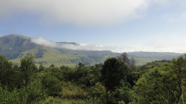Traveling in Durban and hiking in the Drakensberg Mountains