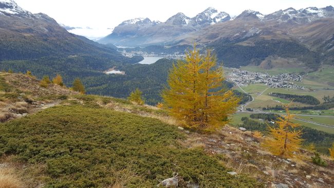 Autumn hiking on Muottas Muragl