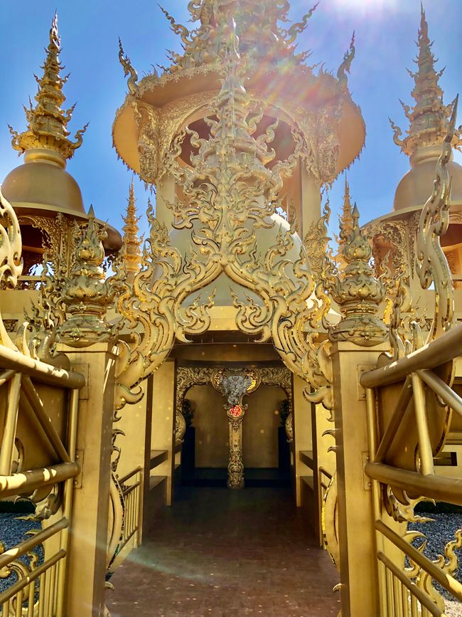 Tag 337 - Wat Rong Khun (der weisse Tempel)