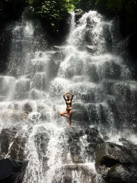 Yoga im Wasserfall ? Kein Problem 