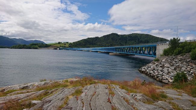Bergsøysundbrua, die längste Pontonbrücke der Welt 