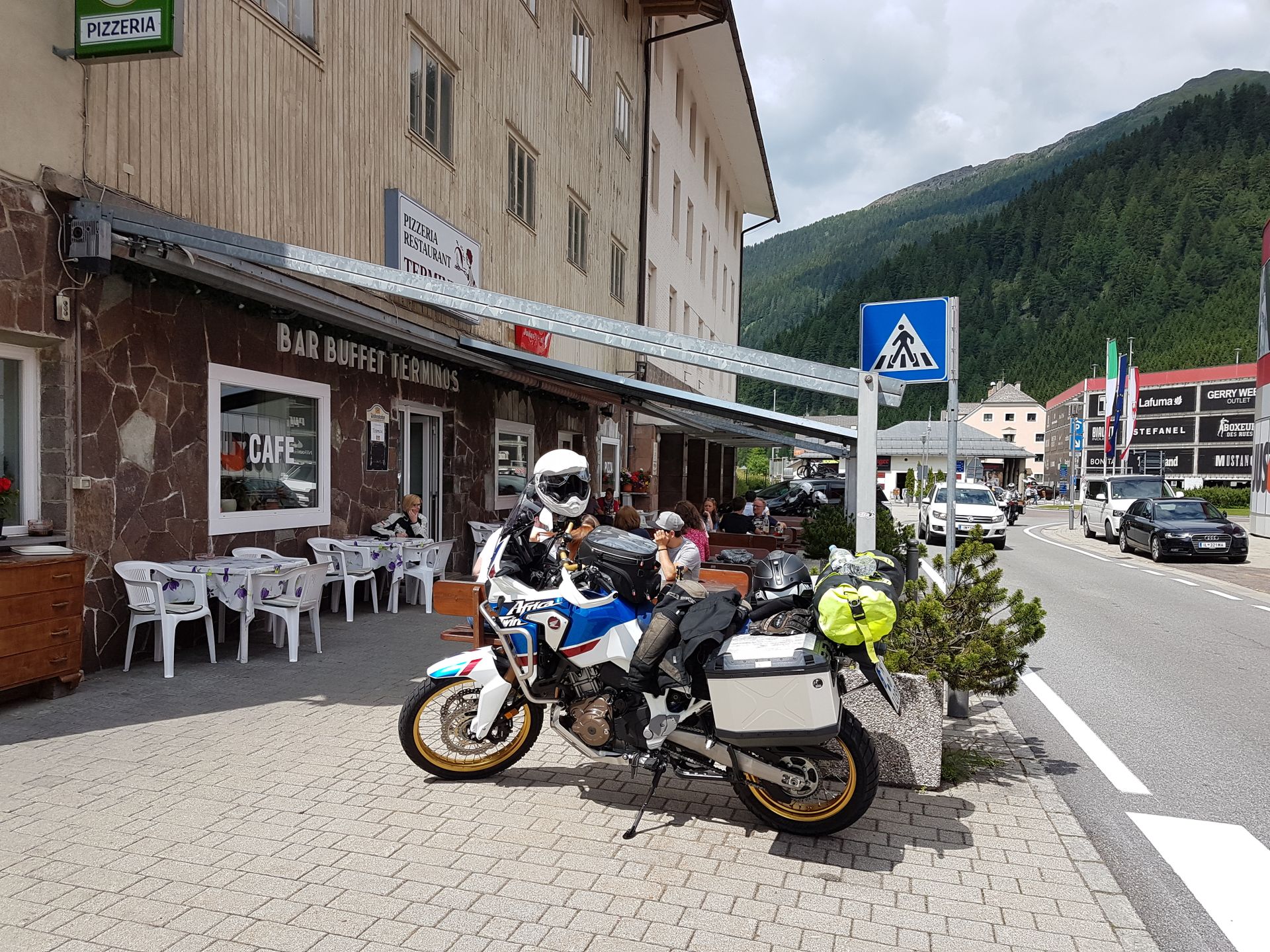 Espresso stop at the Brenner