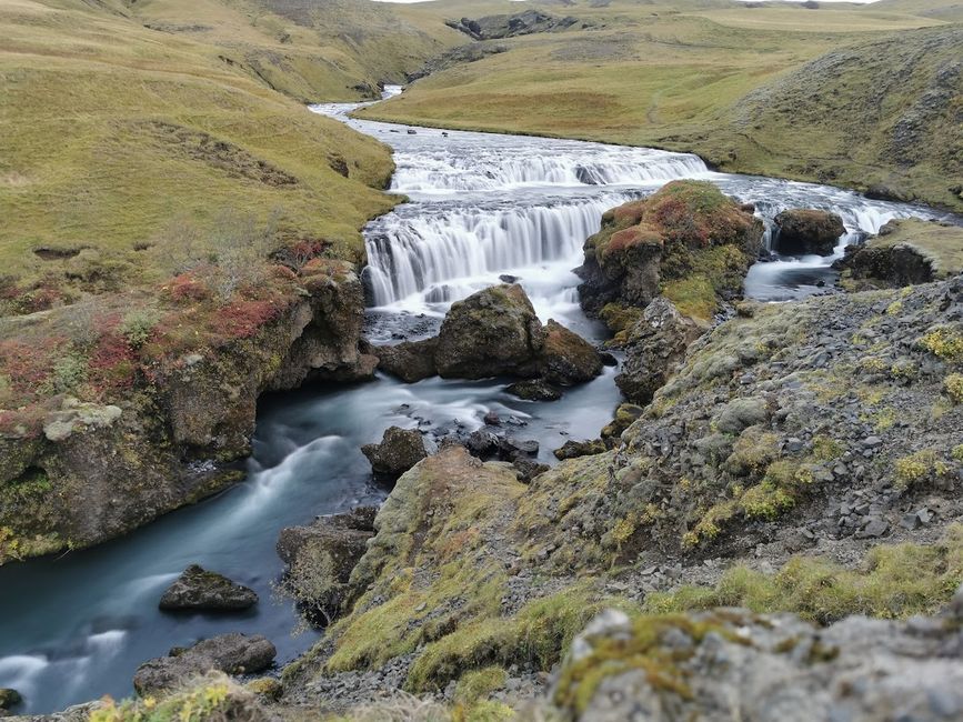 Der (die?) Skoga wird gespeist vom Schmelzwasser des Vulkans Eyjafjallajökull
