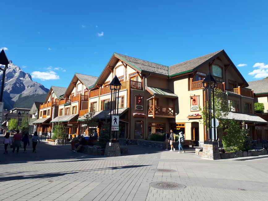 Banff - Bear Street