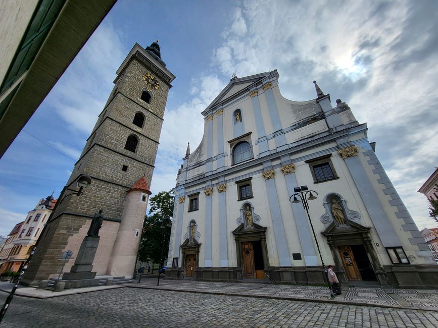 Schwarzer Turm und Kathedrale St. Nikolaus