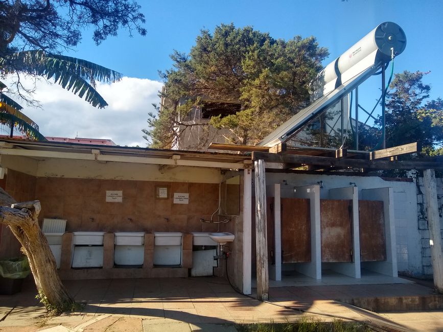 ... como ya se vivió en 1991 en Australia, allí el camping/pub se llamaba solo 'Daly Waters'....