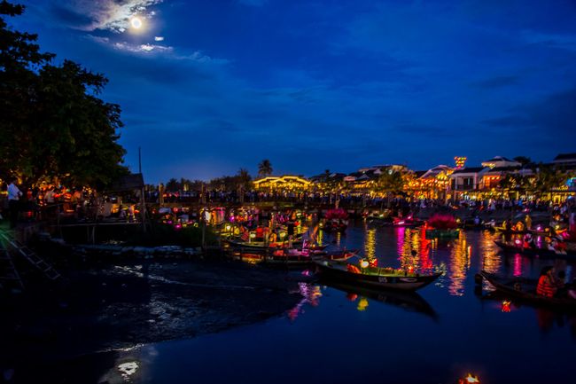 Tag 85: Lichterfestival in Hoi An