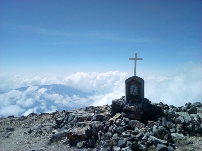 Tajumulco peak - 4,220 m