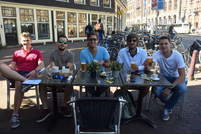 Amsterdam: Visit from the buddies