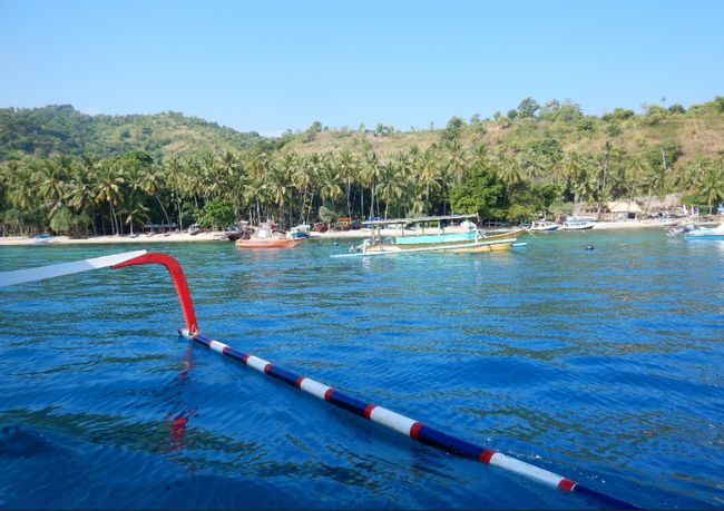 Heading for the dive site at Seahorse Bay, Lombok (Photo by Jana Pögel)