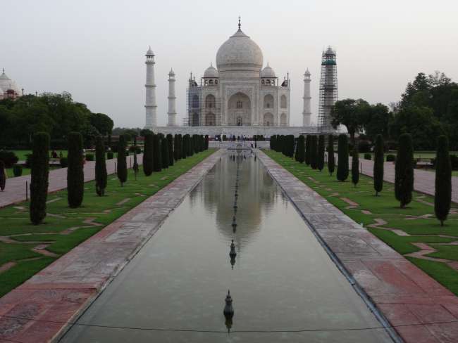 Auf dem Weg nach Agra und dem Taj Mahal....