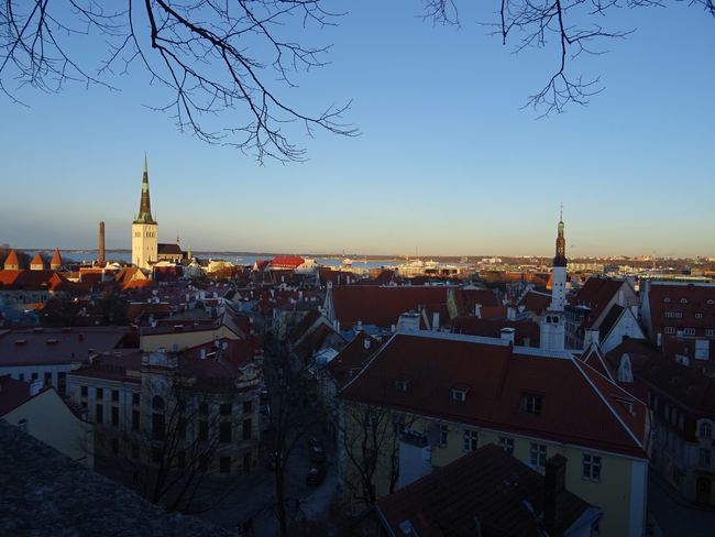 Tallinn is sooooo beautiful <3 reminds me of Spain or something