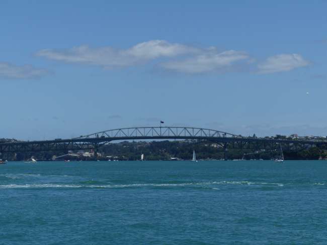 Die Harbour Bridge - ganz schön ähnlich zu der in Sydney!